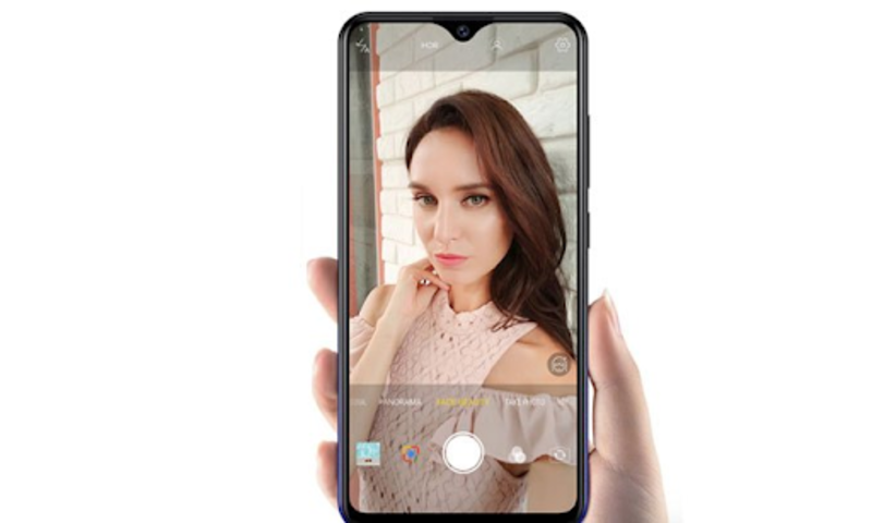 Camera selfie của vivo U10 có khả năng tự động nhận diện chủ thể và lấy nét nhanh