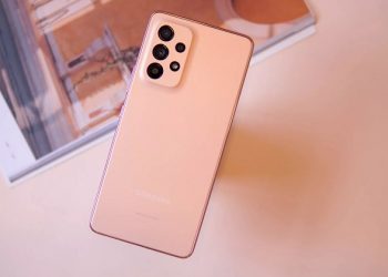 Trong tháng 4 này, khi mua Galaxy A53 5G bạn sẽ nhận ngay ưu đãi đặc quyền hội viên từ Viettel Store.