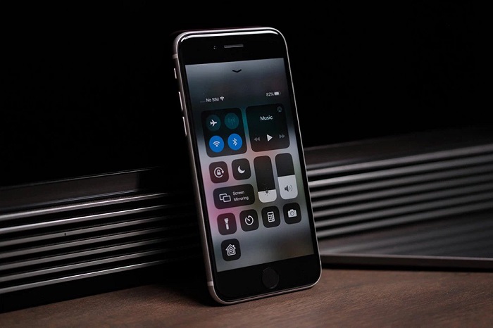 Kích thước màn hình iPhone SE 2022 và 2020 bằng nhau