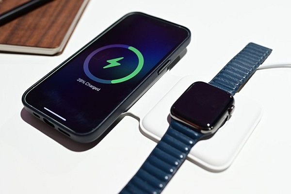 Sử dụng bộ sạc và pin Apple Watch chính hãng