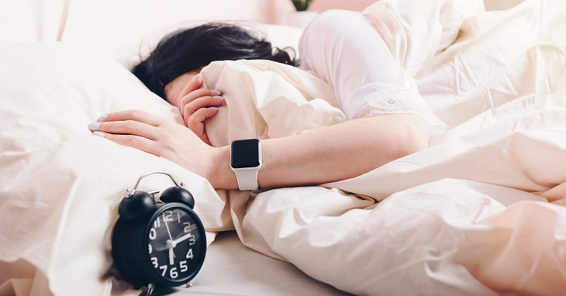 Cách đeo dây apple watch