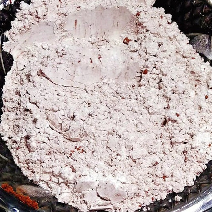 Trộn đều hỗn hợp bột