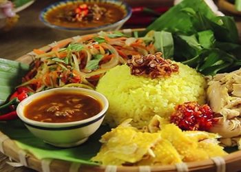 Hướng dẫn cách làm cơm gà Hội An chuẩn vị, thơm ngon tại nhà