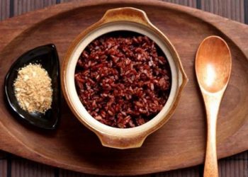 Cách nấu cơm gạo lứt bằng nồi cơm điện