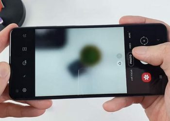 camera điện thoại bị vào nước