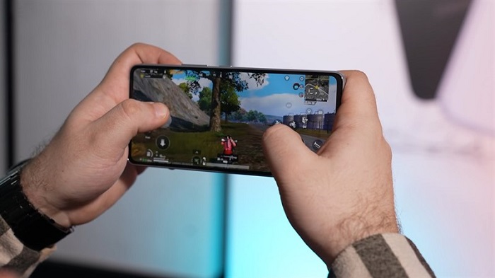 Kiểm tra thời lượng pin của A53 5G khi chơi game