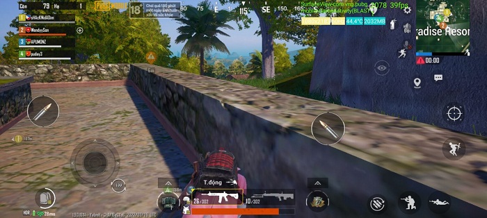 Sau một ván chơi, nhiệt độ của Xiaomi 12 chỉ hơi ấm nhẹ và vẫn xử lý mượt mà