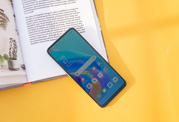 Màn hình của A76 đủ để trải nghiệm các nhu cầu cơ bản của người dùng