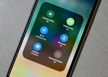 iPhone tự bật Wifi