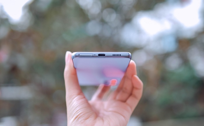 Galaxy A53 đi kèm pin 5.000 mAh kèm hỗ trợ sạc nhanh 25W