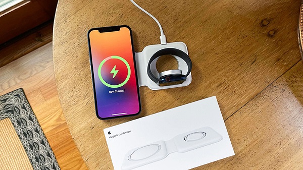 Đế sạc Apple Watch Magsafe 2 trong 1