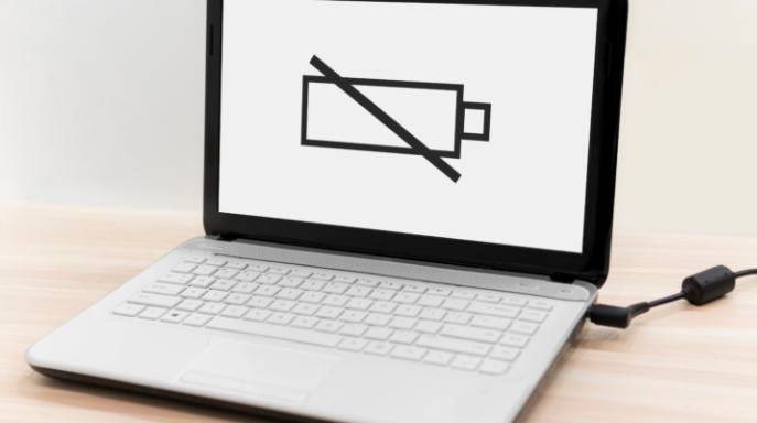 Sạc pin laptop không lên phần trăm