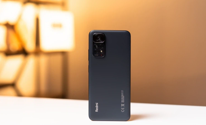 Mặt lưng Redmi Note 11S