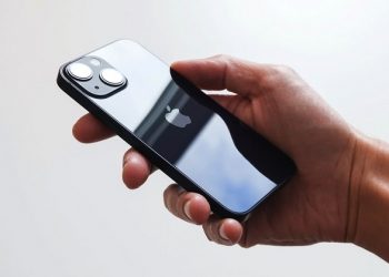 iPhone đời cũ bị bỏ xa bởi những tính năng của dòng iPhone 13