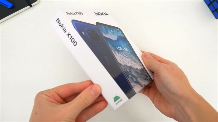 Hộp đựng Nokia X100