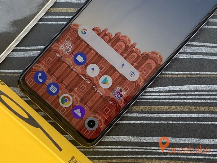 Máy sở hữu sức mạnh bộ vi xử lý Snapdragon 778G