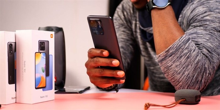 Máy cầm nắm khá thoải mái