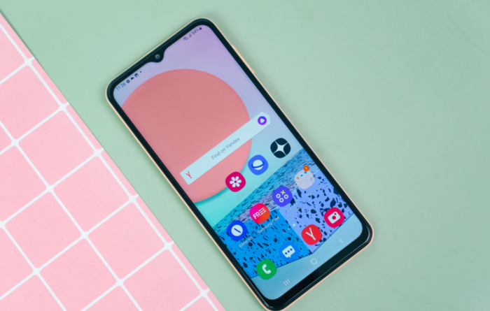 Màn hình lớn đen đến không gian trải nghiệm tuyệt vời