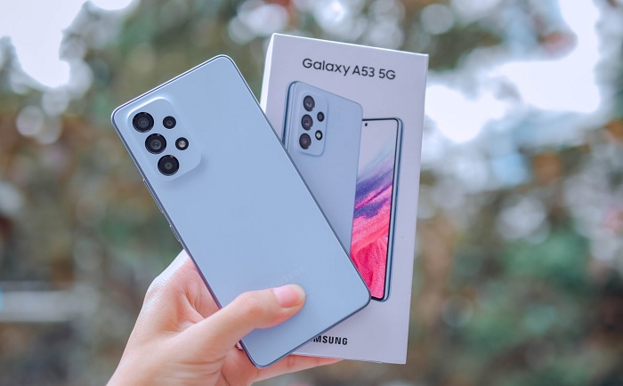 Galaxy A53 và hộp đựng