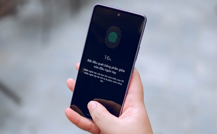 Samsung A53 được trang bị màn hình 6,5 inch, tần số quét 120Hz, full HD+ và cảm biến vân tay dưới màn hình