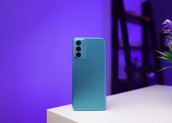 Trên tay Galaxy F23 5G từ Ấn Độ: Camera 50MP chụp ảnh sắc nét, chơi game mượt
