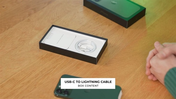 Các phụ kiện đi kèm máy