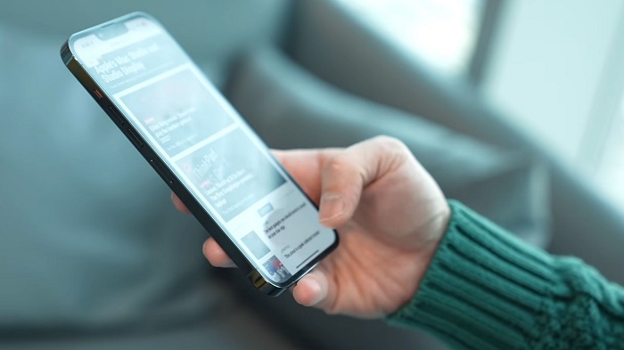 Trên tay iPhone 13 Series xanh lá