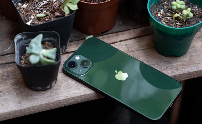 Trên tay iPhone 13 phiên bản màu Green