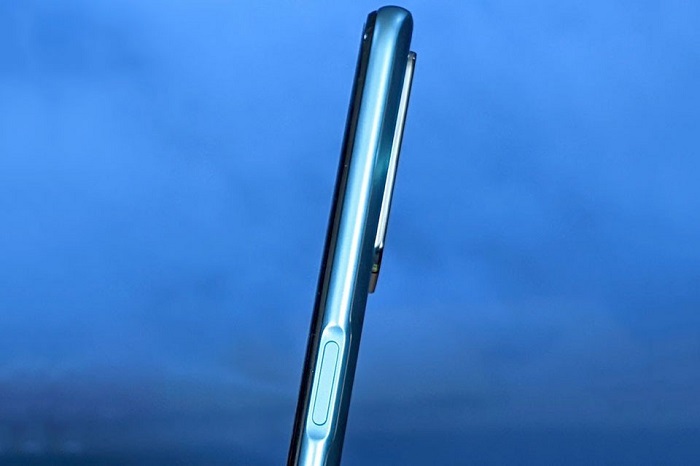 Cảm biến vân tay được đặt trên cạnh bên