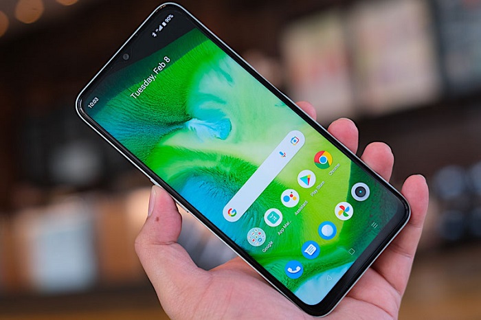 Màn hình C35 có độ phân giải full HD+