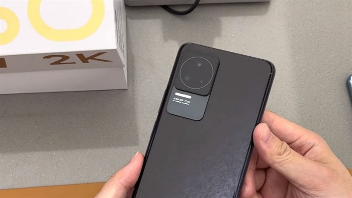 Redmi K50 sở hữu cụm camera 3 sau với thông số ấn tượng 