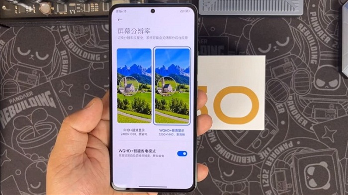 Khả năng hiển thị cực ấn tượng, thao tác vuốt chạm cho phản hồi nhanh chóng