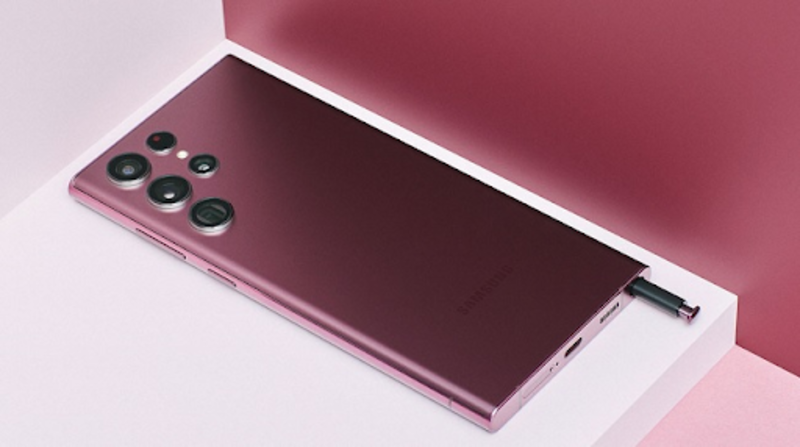 Các đường nét thiết kế của S22 Ultra tưởng chừng đơn giản nhưng lại thể hiện sự đẳng cấp và tinh tế cho người dùng