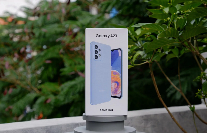 Mở hộp Galaxy A23