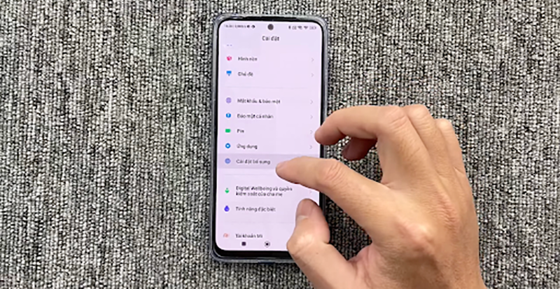 Di chuyển đến phần Cài đặt của điện thoại
