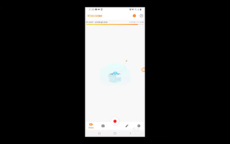 nhấn vào nút đỏ phía dưới ở giữa màn hình