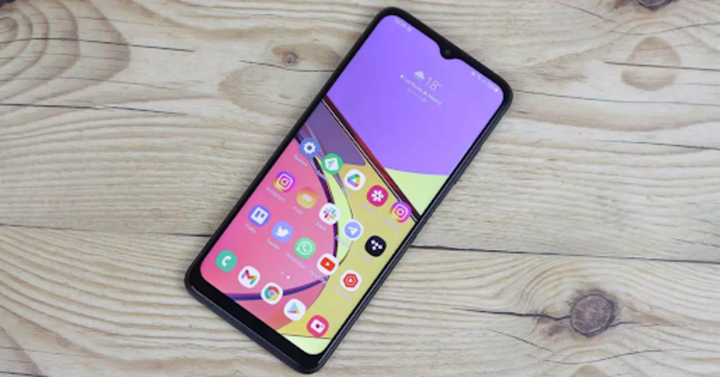 Samsung Galaxy A22 sở hữu màn hình SUPER AMOLED và tần số quét 90Hz cho trải nghiệm thị giác ấn tượng