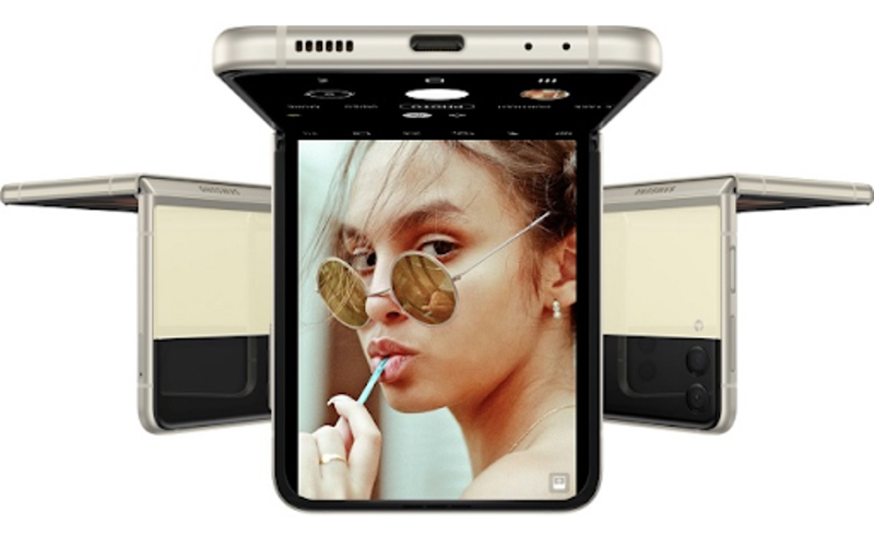 Thiết kế gập ngang của Z Flip3 5G đã sáng tạo nên phong cách chụp ảnh hoàn toàn mới