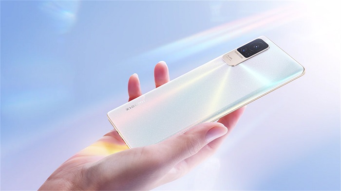 Thiết kế Xiaomi CIVI 1S không thay đổi quá nhiều so với thế hệ trước