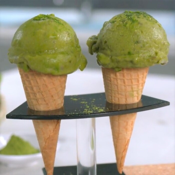 Có thể trang trí món kem mới lạ hơn để thưởng thức