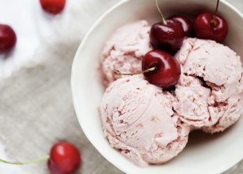 cách làm kem bằng máy ép chậm