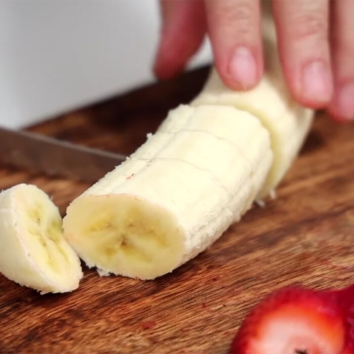 Chuối cắt khoanh bằng nhau