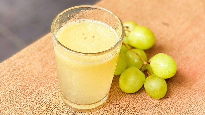 Hướng dẫn cách làm nước ép nho xanh bằng máy ép