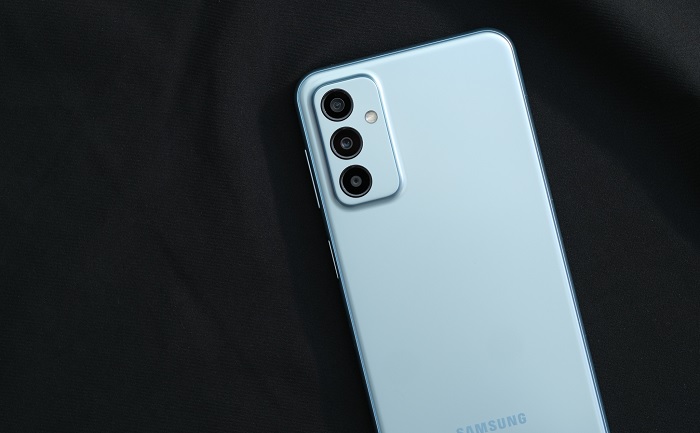 Cận cảnh cụm camera sau của Galaxy M23 5G