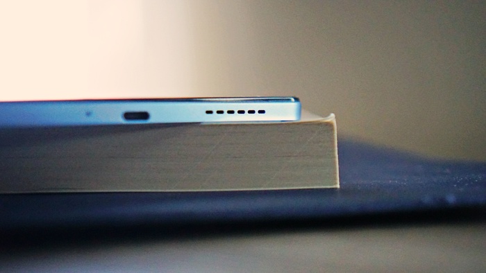 Zắc cắm sạc và loa