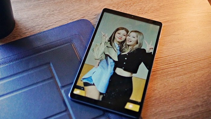 Máy có thiết kế cơ bản tương tự như realme Pad