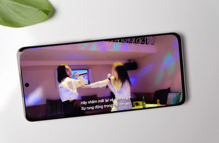 Máy có thể xử lý mượt mà, gọn gàng và rất nhanh mọi tác vụ từ nặng đến nhẹ