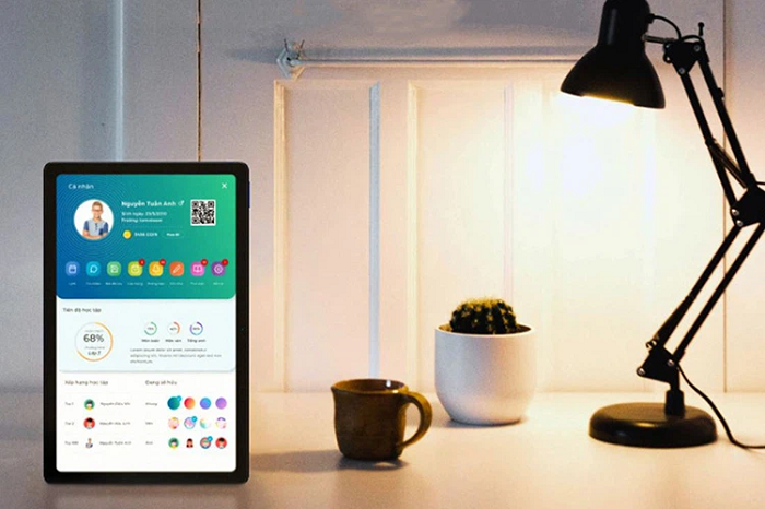 Thiết bị còn hỗ trợ tạo tài khoản riêng và xây dựng lộ trình học tập đặc biệt cho từng bé