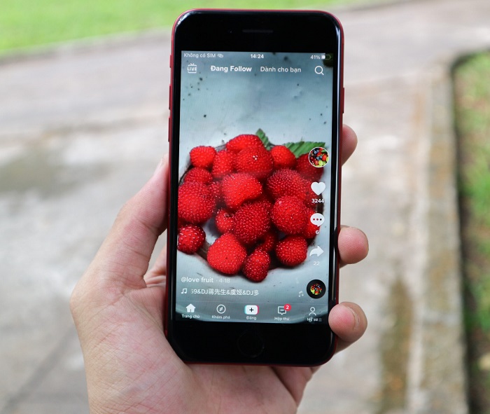 Đánh giá pin iPhone SE 2022