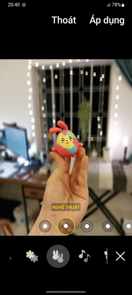 Khả năng xoá phông khá ổn, hạn chế tối đa lem vào chủ thể